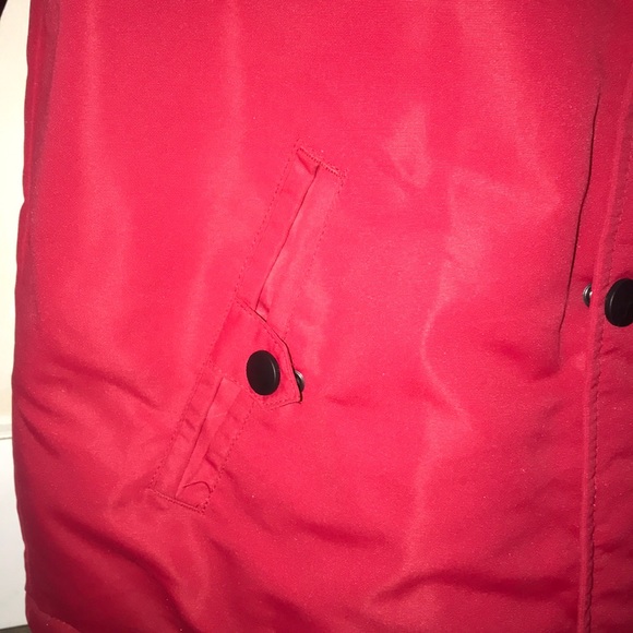 Red winter coat - Picture 4 of 6